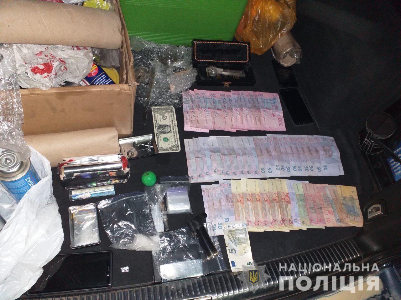 Мешканцю Ужгорода, в котрого під час обшуку виявили метамфетамін, повідомили про підозру