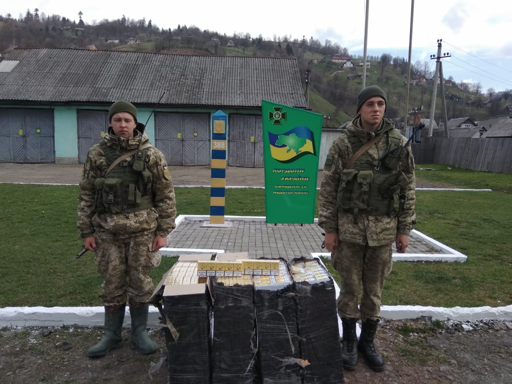 На Рахівщині прикордонники з тепловізором пострілами намагалися затримати контрабандистів (ФОТО)

