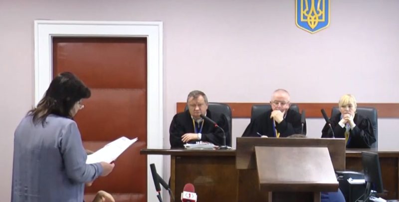 В Ужгороді триває суд над підозрюваним у збуті наркотиків у Мукачеві (ВІДЕО)