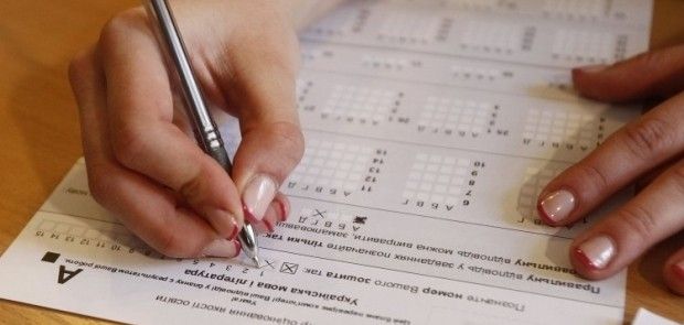 Порушень під час проведення ЗНО з математики в Ужгороді не зафіксовано (ВІДЕО)