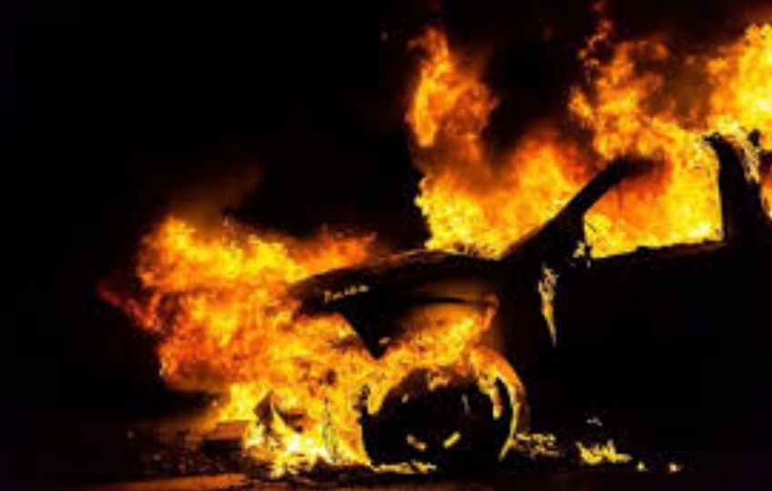 На Виноградівщині пожежа понищила автомобіль