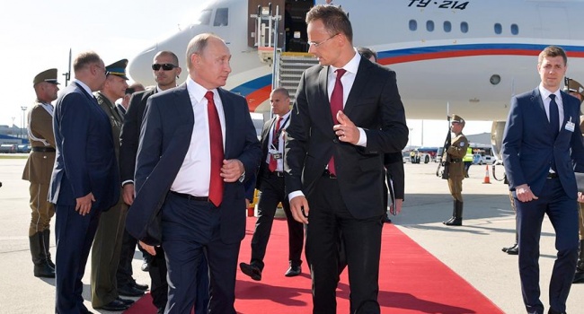 Глава МЗС Угорщини в РФ заявив про необхідність перегляду санкцій проти Москви