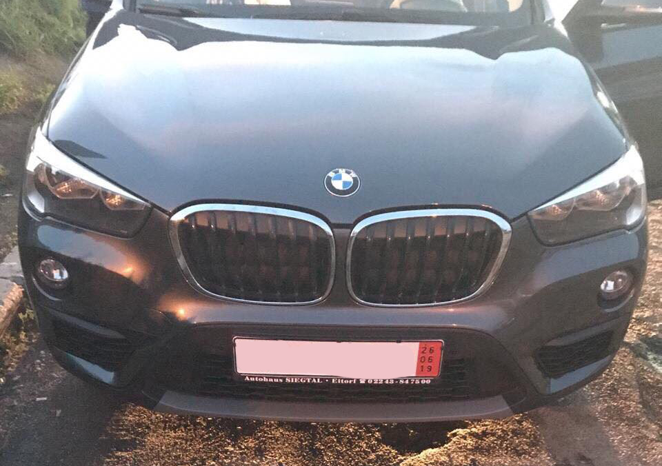 На Закарпатті українець залишив на митниці BMW X1 вартістю 17,6 тис євро (ФОТО)
