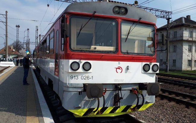 "Укрзалізниця" відкрила продаж квитків на поїзд Мукачево-Кошиці: 7,5 євро в одну сторону