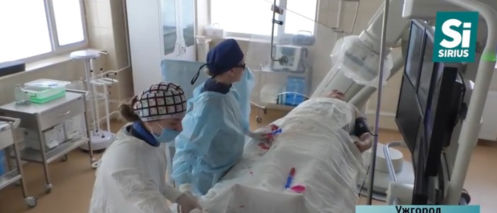 Єдина в області жінка-хірург, яка проводить стентування судин серця, працює на Закарпатті (ВІДЕО)