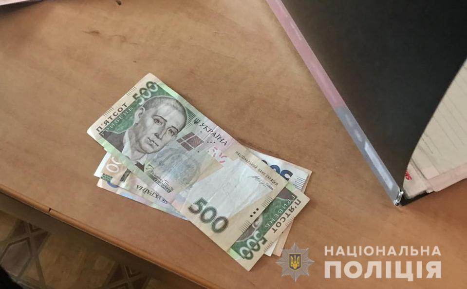 У Перечині росіянин пропонував поліцейському 2000 грн хабара (ФОТО)