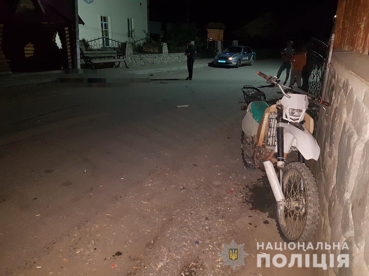 У Богдані на Рахівщині мотоцикліст загинув, врізавшись в бетонний електростовп (ФОТО)