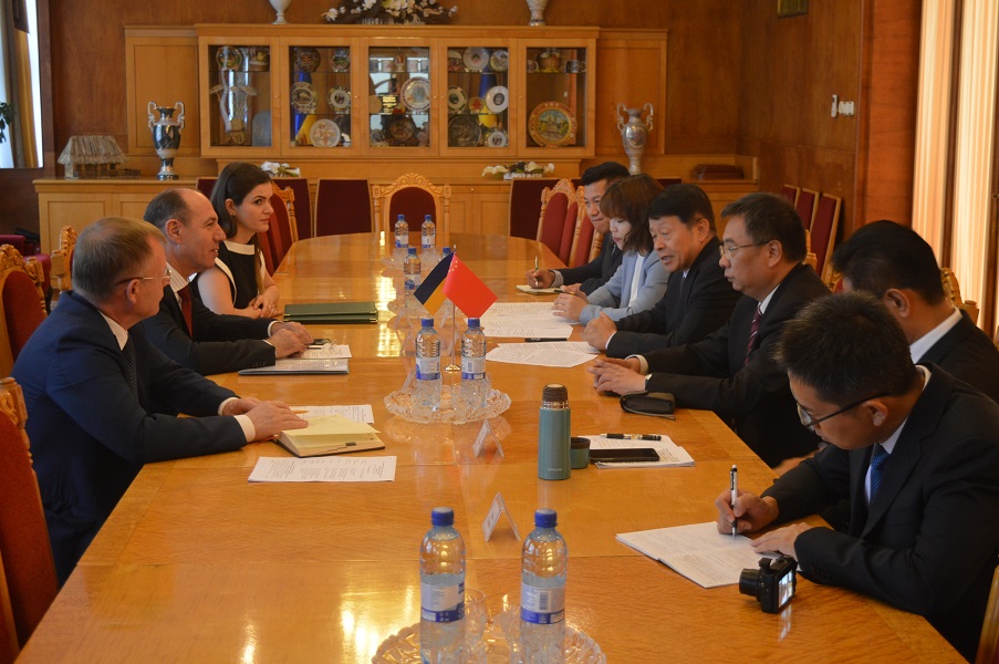 Закарпаття відвідала делегація китайської провінції Юньнань (ФОТО)