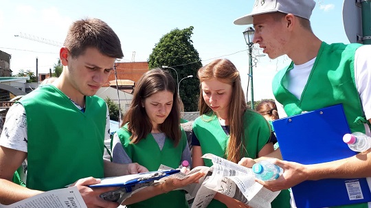Підлітки з усієї України пізнавали Ужгород через квест (ФОТО)