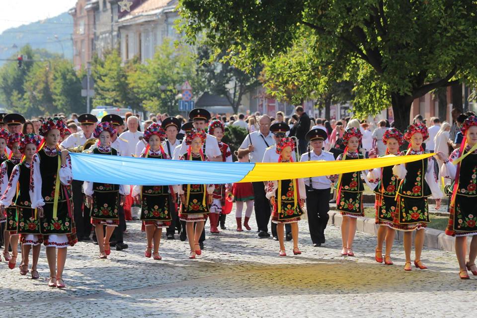 З нагоди головних державних свят України у Мукачеві відбудеться Хода гідності – Парад вишиванок