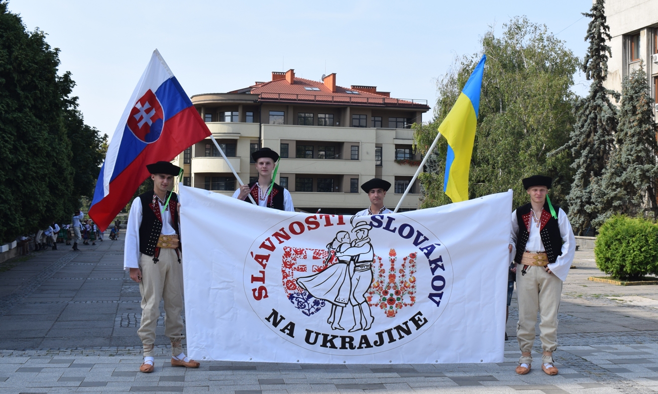В Ужгороді сьогодні та завтра проходитиме фестиваль словацького фольклору "Slavnosti Slovakov na Ukrajine" (ФОТО)