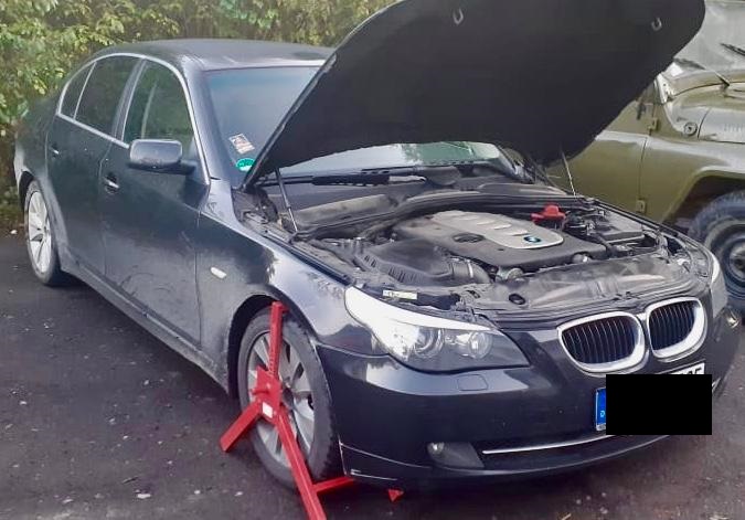 BMW із ознаками заміни VIN-коду виявили на кордоні на Закарпатті (ФОТО)