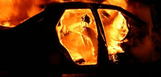 Під час пожежі в Берегові в гаражі згорів "Рено Канго"