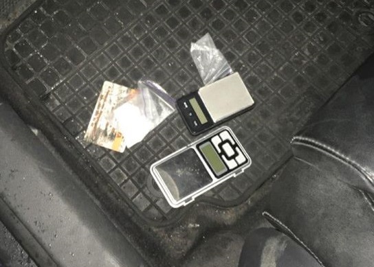 В Ужгороді у "сп'янілого" водія виявили пакет з наркотиками (ФОТО)