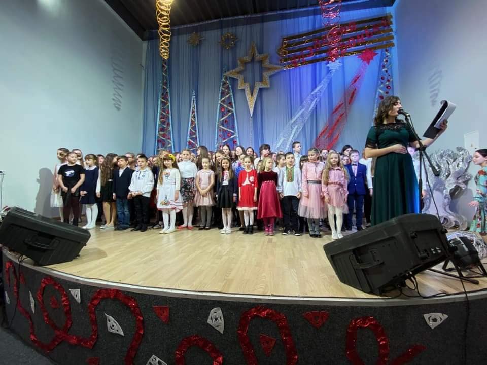 У Мукачеві урочисто відкрили "Різдвяну зіроньку – 2020" (ФОТО)