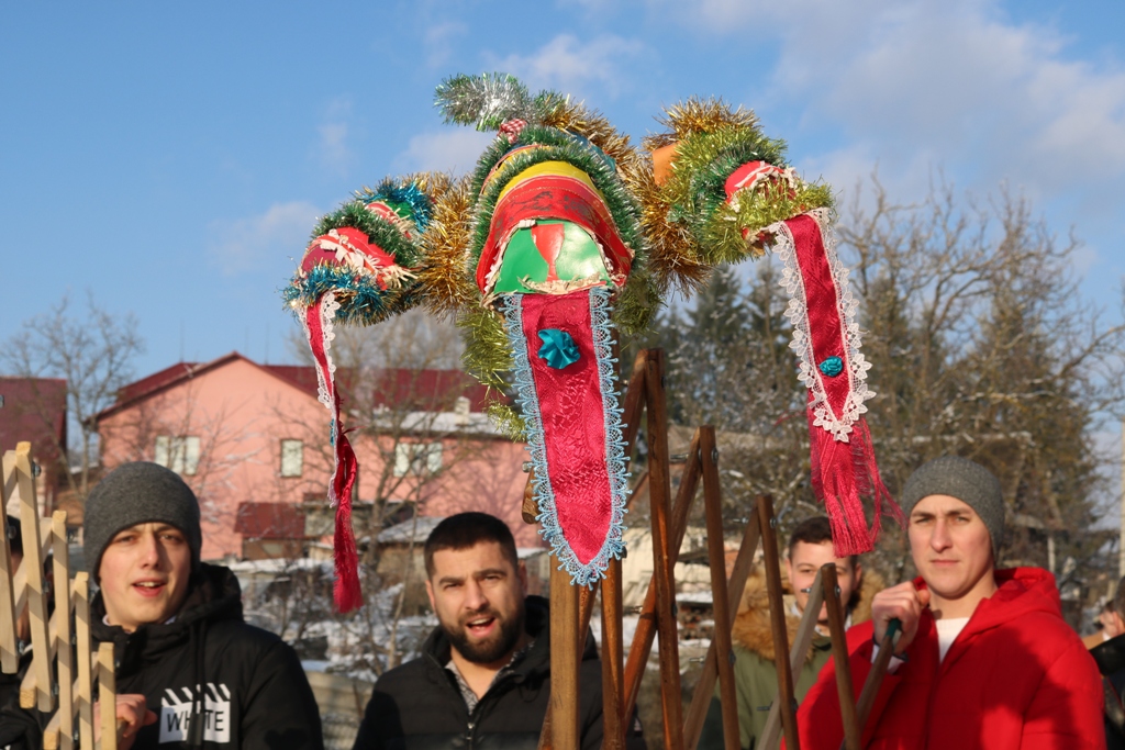На Хустщині й нині побутує традиція колядування на Святвечір – "Шархань" (ФОТО)