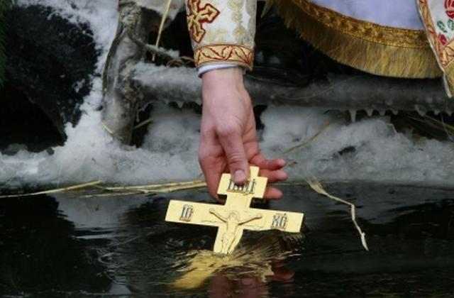 ГРАФІК святкових богослужінь до свята Богоявлення та освячення води в Ужгороді