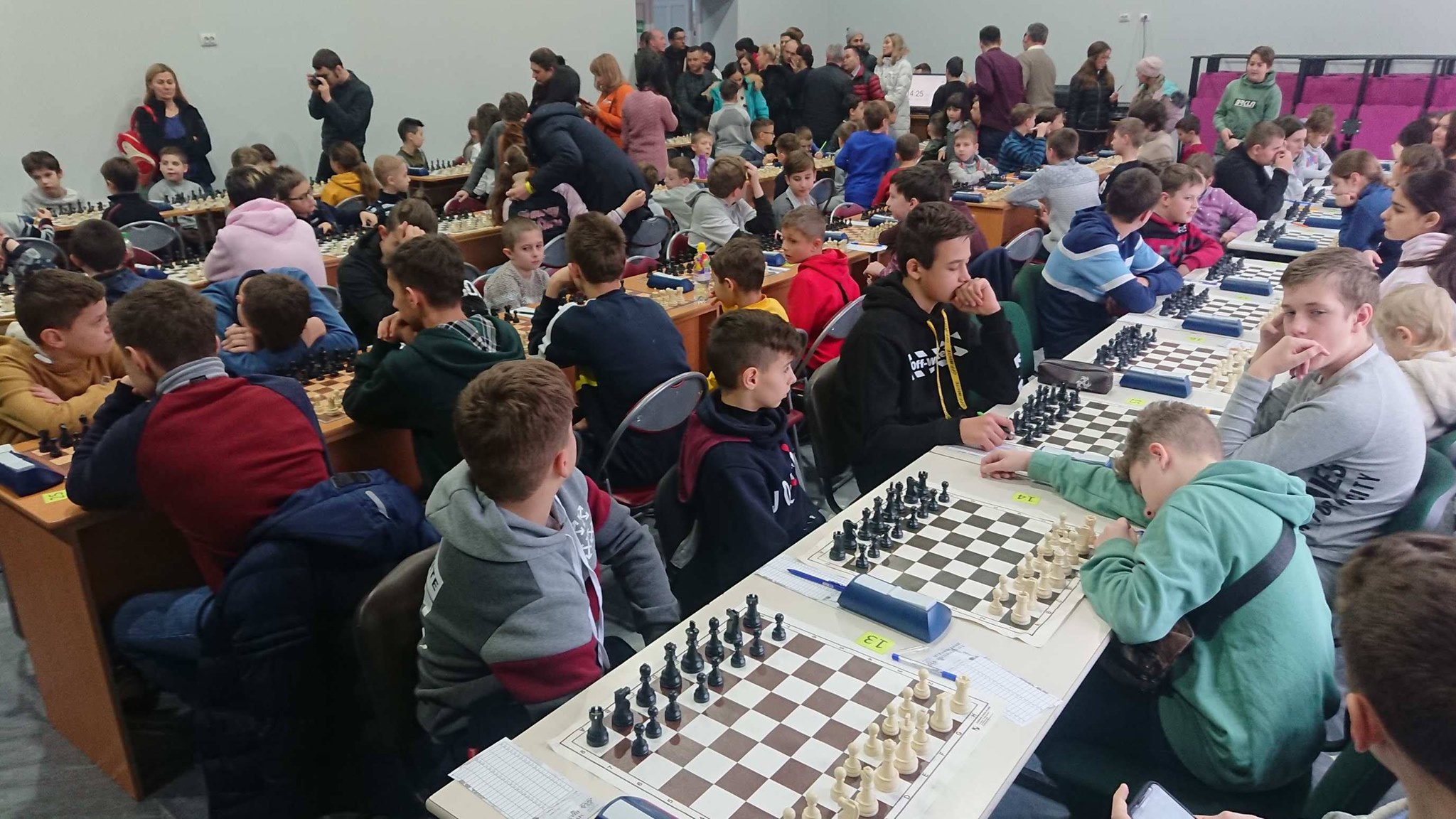 Стартував Всеукраїнський дитячий шаховий фестиваль "Різдвяне "Мукачево-2020" (ФОТО, ВІДЕО)