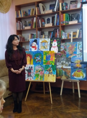 Зразкова студія "Золота палітра" презентувала в Ужгороді роботи своїх вихованців (ФОТО)