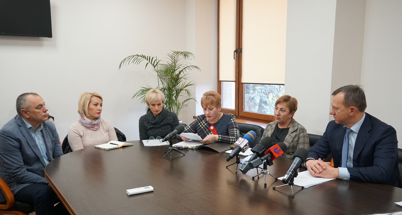 З п'ятниці в школах  та позашкільних закладах Ужгорода на два тижні запроваджують карантин (ФОТО)