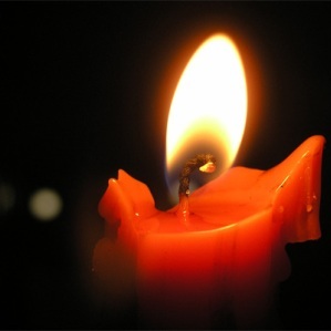 Дитинка загинула на Перечинщині у вогні через залишену поруч із ліжечком свічку