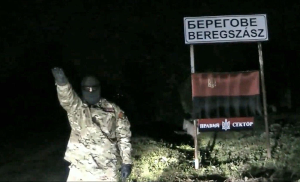 Угорцям Закарпаття надходять листи з погрозами, а "правосекторівець" з відео є громадянином сусідньої держави – Клименко
