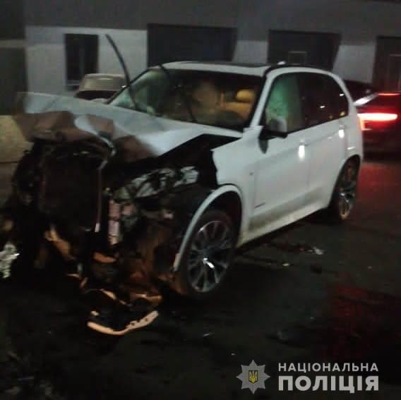 У поліції розповіли про "травматичну" ДТП у Сваляві: Chevrolet виїхав на зустрічну і зіткнувся з BMW (ФОТО)