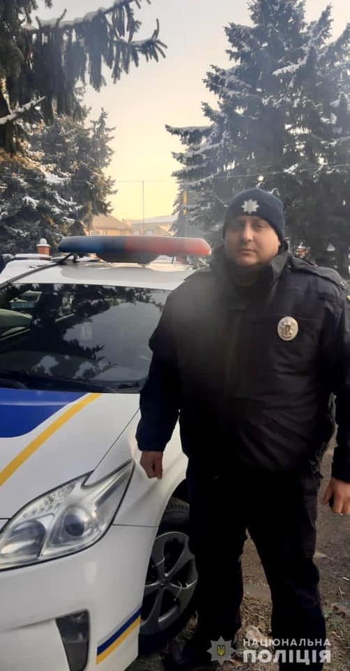 На Тячівщині дільничний офіцер поліції врятував чоловіка від самогубства