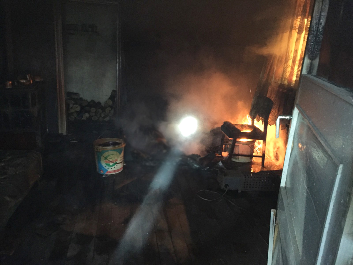 На Іршавщині під час пожежі в будинку загинув літній чоловік (ФОТО)