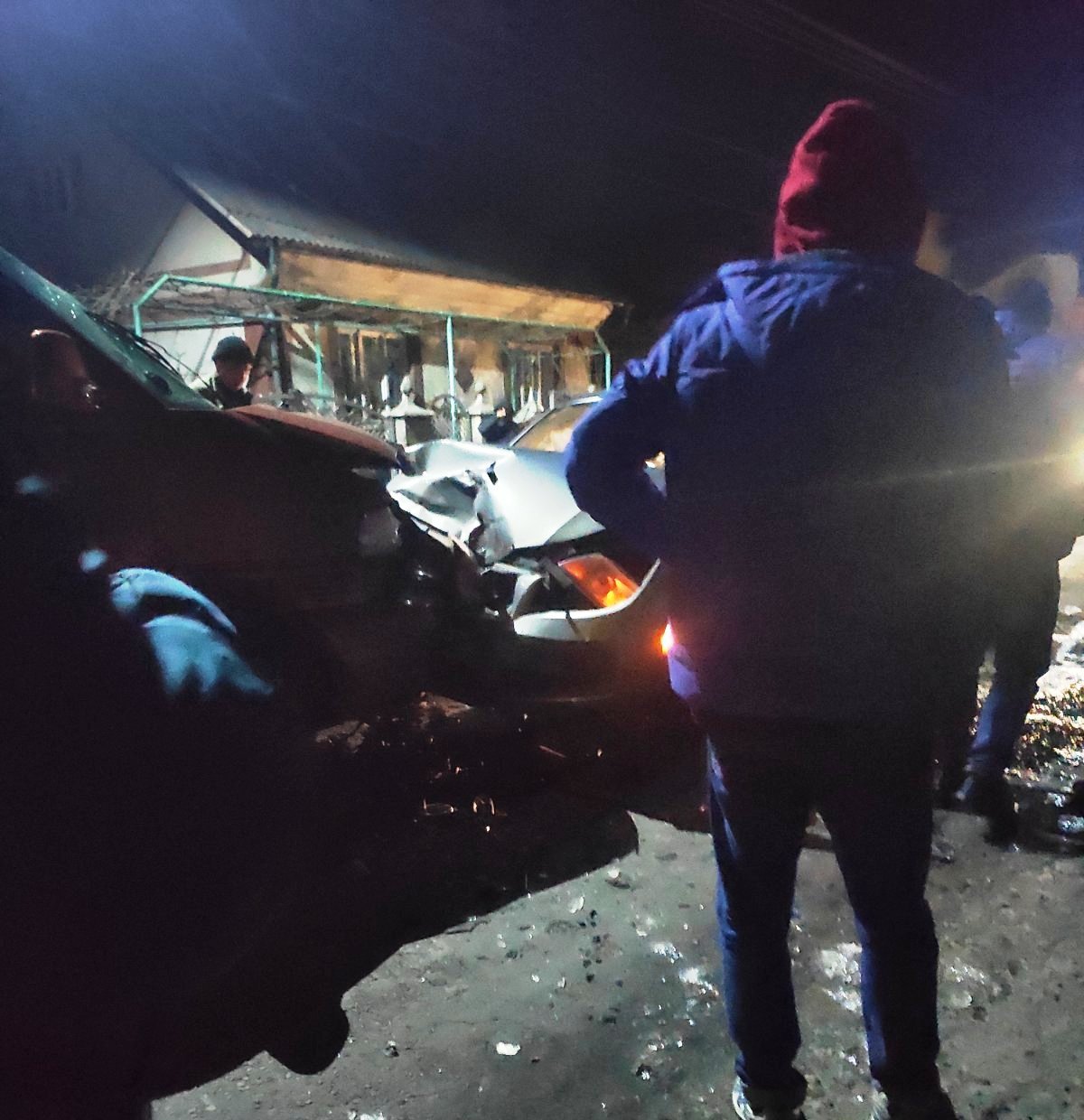 У Грушові на Тячівщині авто зіткнулися лоб у лоб (ФОТО)