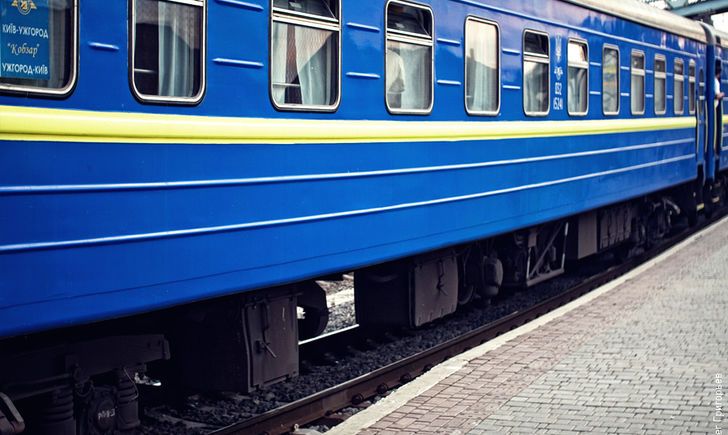 Найпопулярніший в Україні потяг "Ужгород - Лисичанськ" виявився другим за збитковістю