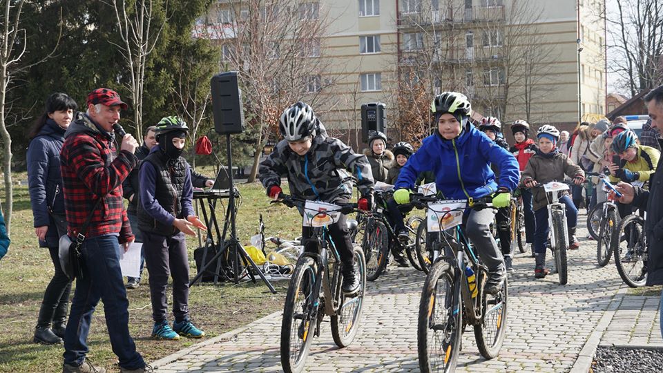 У Мукачеві "ВелоПалачінтакіадою" відкрили весняний велосезон (ФОТО)