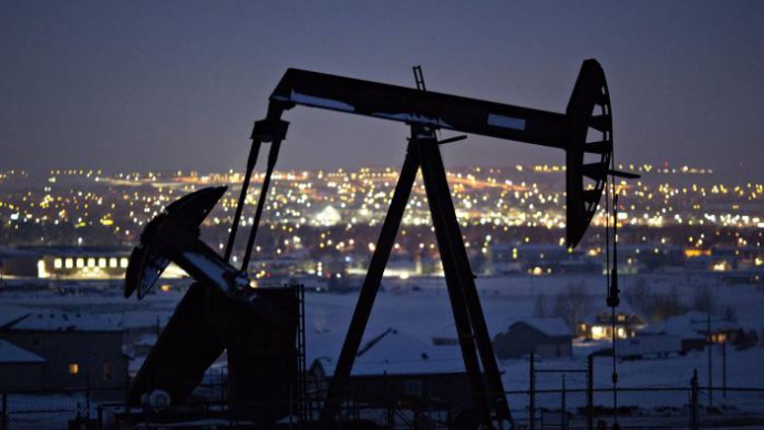 Ціни на нафту обвалилися до 20-22 доларів