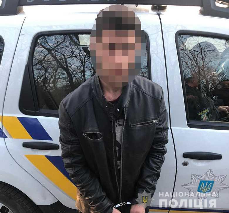 У Києві затримали закарпатця, що побив та пограбував місцевого жителя (ФОТО)