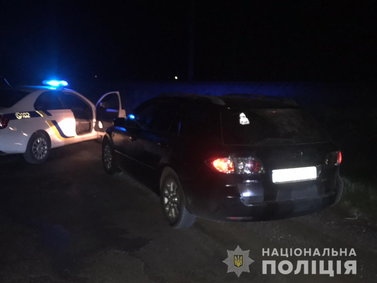 У Мукачеві наздогнали і блокували водія, що під дією наркотиків втікав від патрульних (ВІДЕО)