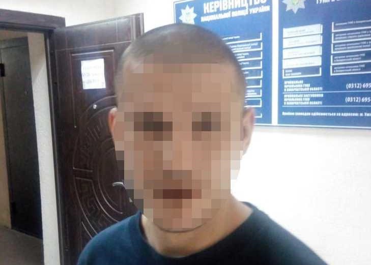 В Ужгороді затримано п'яного ексзека за спробу пограбування та опір працівнику поліції