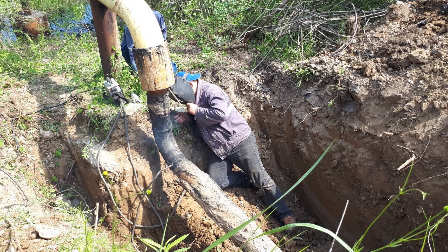 У Боржаві на Берегівщині ліквідували витік на підземному газопроводі (ФОТО)