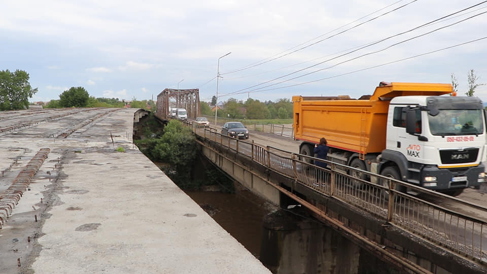 Державна архітектурна інспекція дозволила будівництво для завершення мосту у Буштині на Тячівщині (ФОТО)