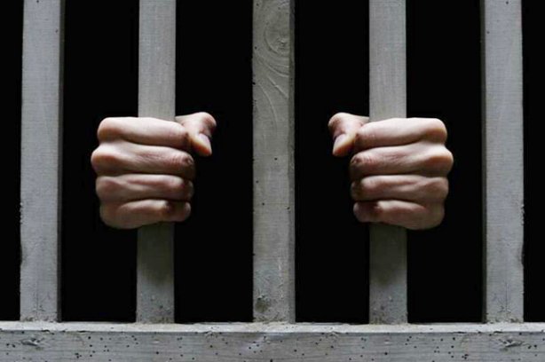 Чоловікові, що намагався обікрасти магазин у Великому Березному, присудили 3 роки тюрми 