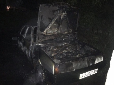 В Ужгороді спалили авто працівника Баранинської ОТГ (ФОТО, ВІДЕО)