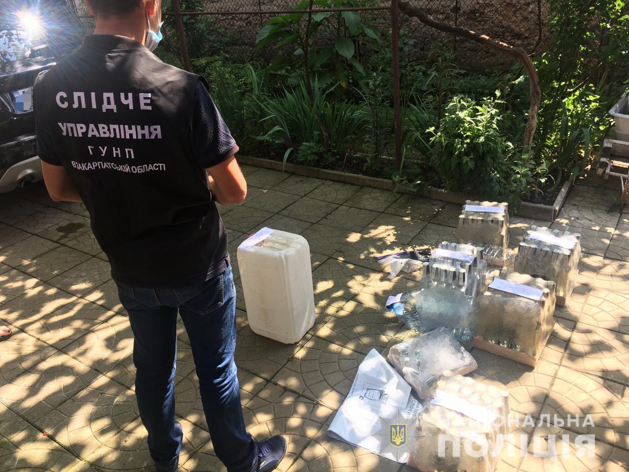 Мешканець Сваляви налагодив на Закарпатті схему продажу фальсифікованого алкоголю (ФОТО)