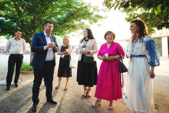 В Ужгороді презентували документальний фільм "Гуцульська ватра" folk fashion fest 2020 (ФОТО)