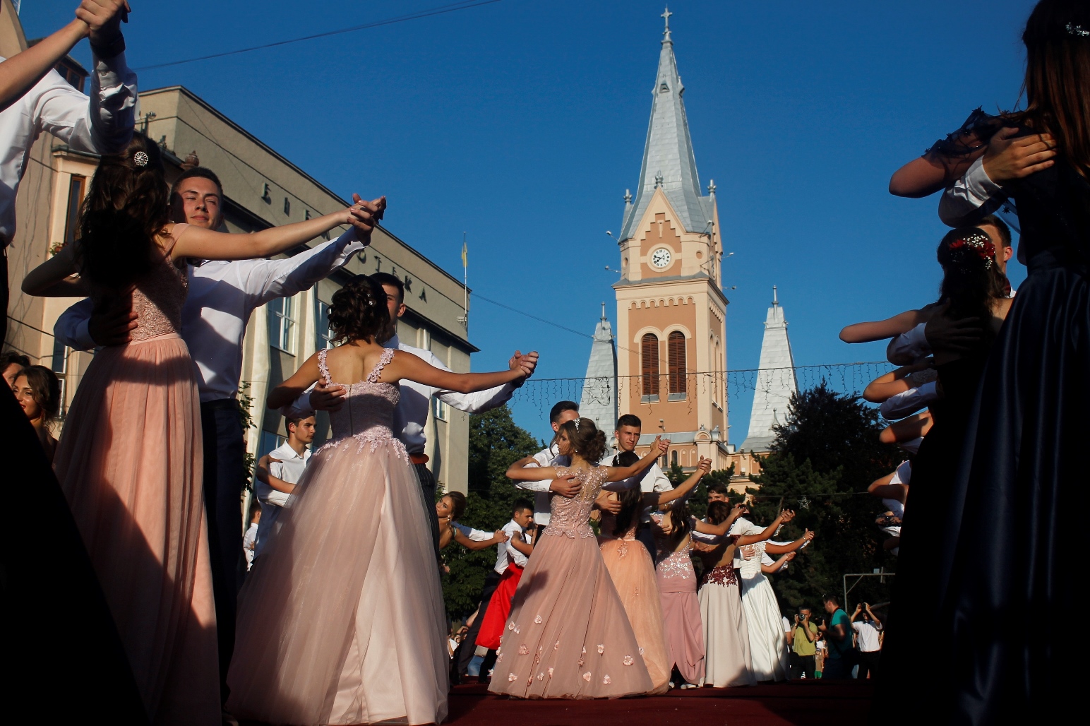 У середу в Мукачеві відбудеться свято випускників з парадом 