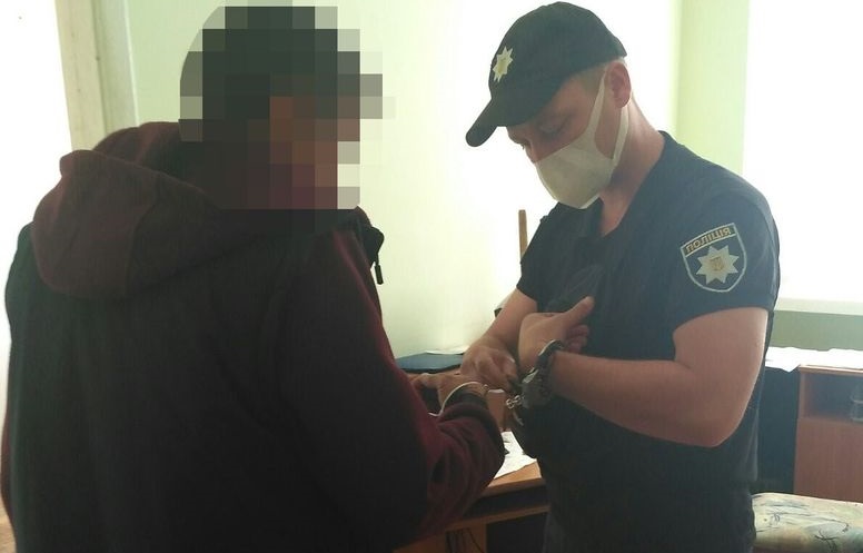 Закарпатця, розшукуваного за зґвалтування, затримали на Львівщині за грабіж (ФОТО)