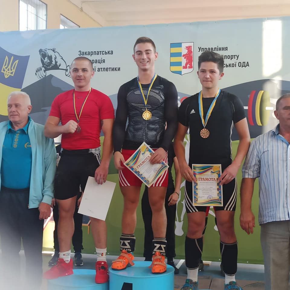 У Хусті пройшов чемпіонат Закарпатської області з важкої атлетики (ФОТО)