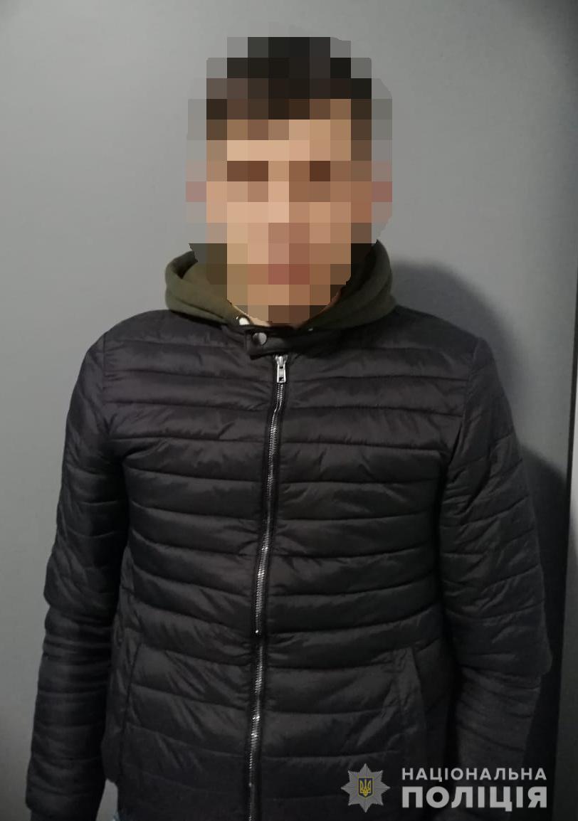 Водію, що на Тячівщині смертельно збив 16-річного хлопця й утік, повідомили про підозру за 2 статтями (ФОТО)