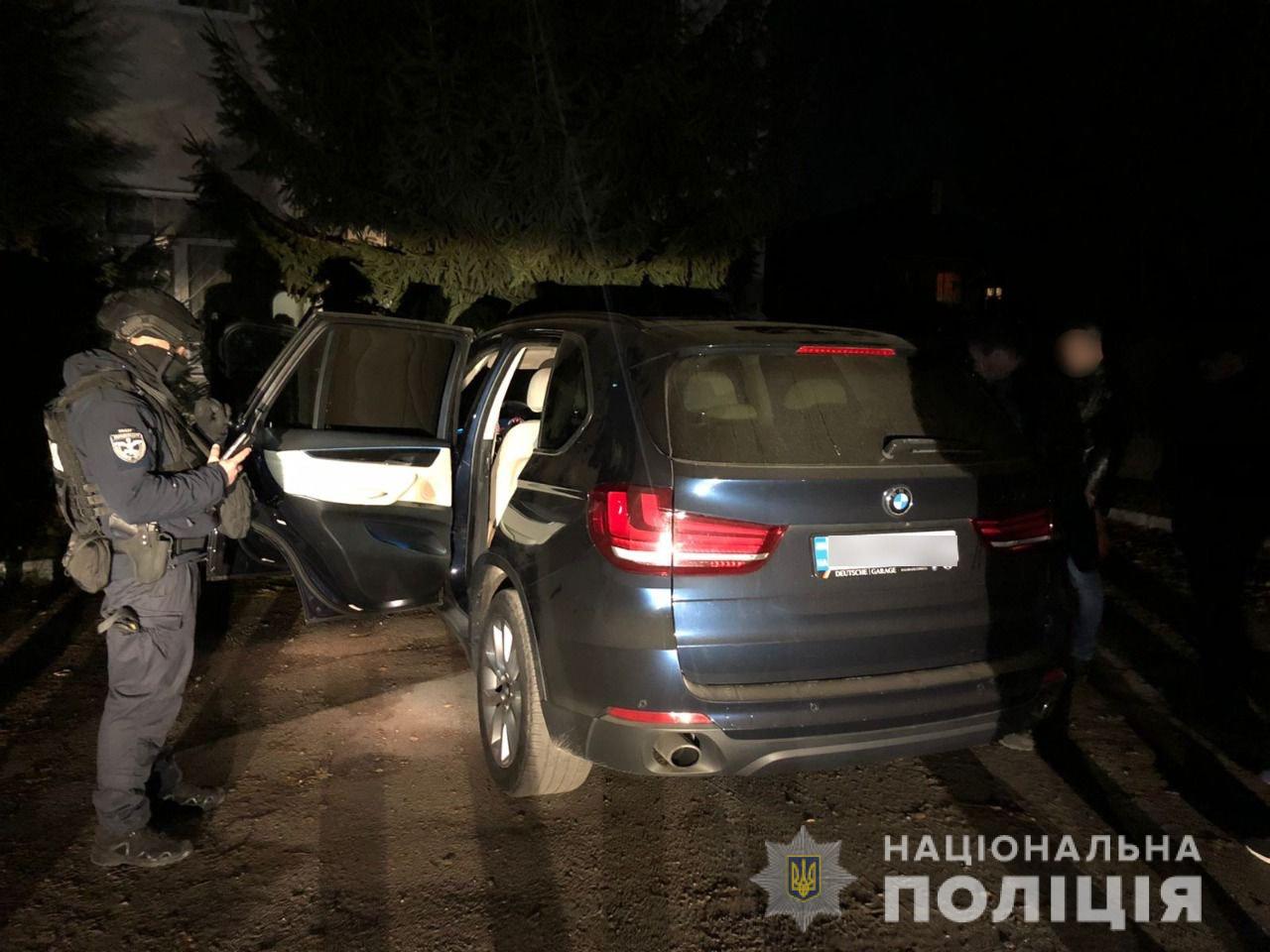 Зловмисників з Київщини, що пограбували АЗС в Берегові, затримали у Мукачеві (ФОТО)