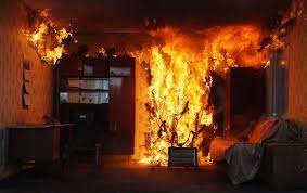 Під час пожежі в будинку на Тячівщині вигоріло 2 кімнати