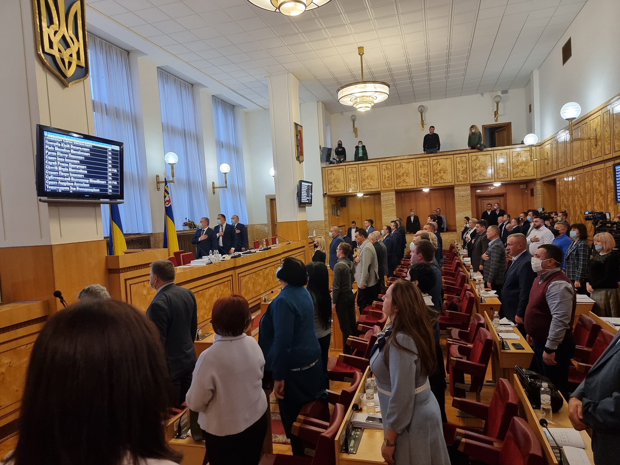 Закривши чергову сесію, депутати Закарпатської облради збираються на позачергову заради нового голосування за заступника від Балоги (ФОТО)