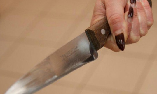 У Міжгір'ї дружина під час сварки вбила чоловіка ударом ножа в шию